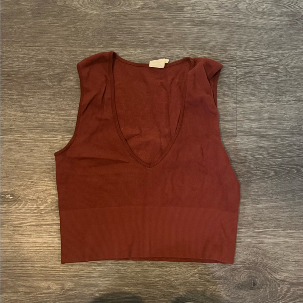 Women's Sleeveless V-Neck Top - Rust